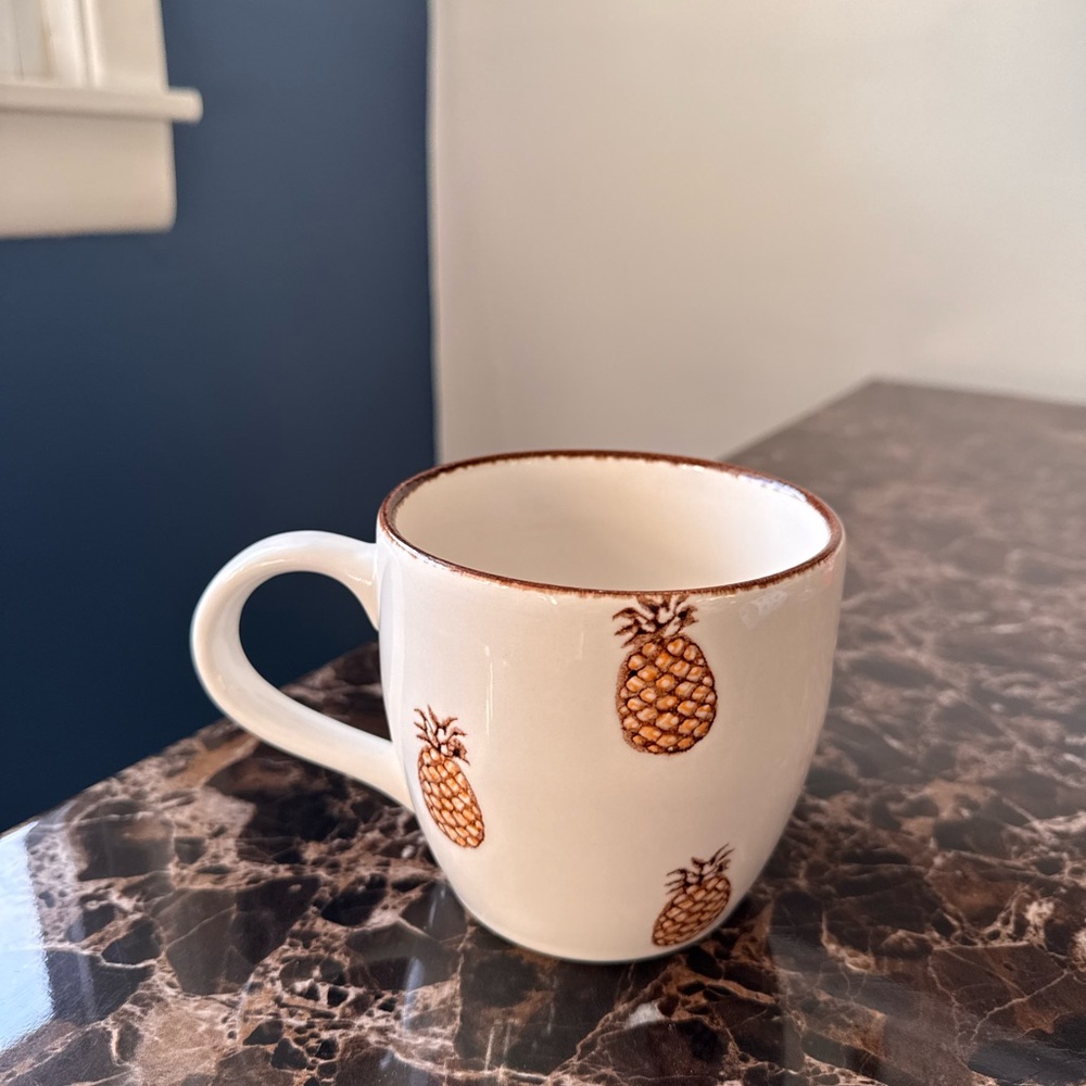 Pineapple Patterned White Mug